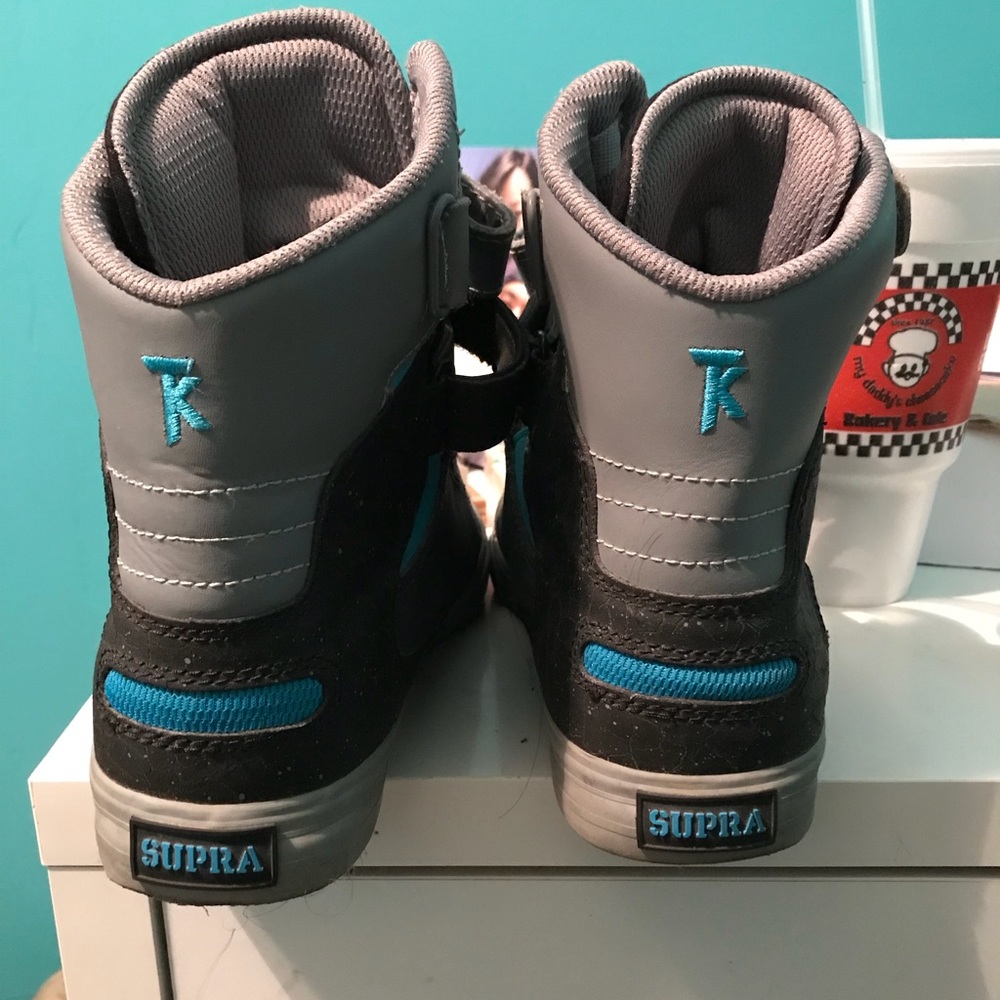 Velcro Supra Hightop